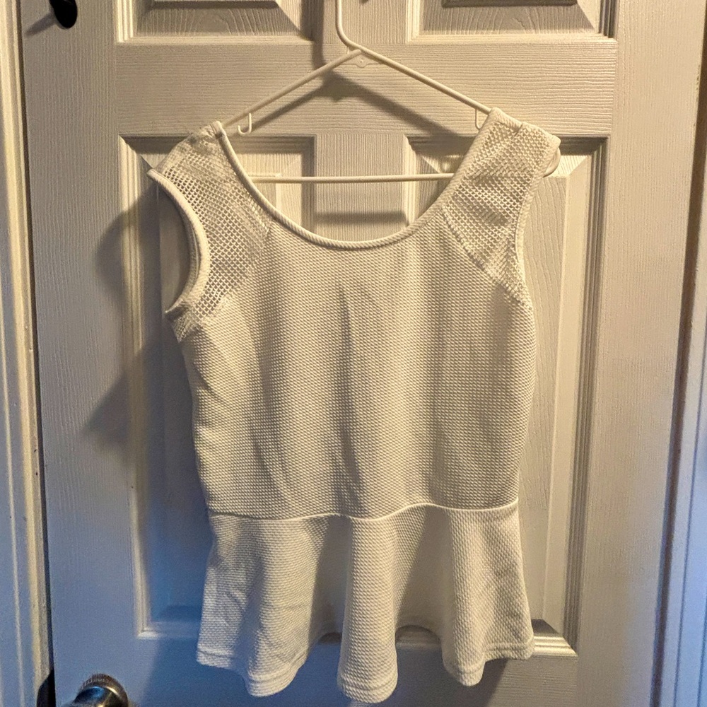 White robbed pulping white tank top- women’s  S/M vLd brand